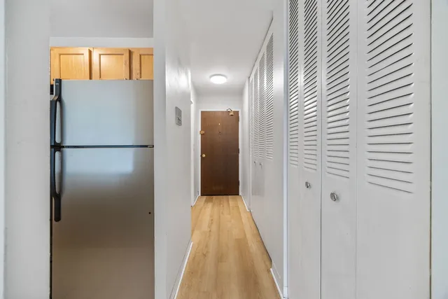 $165,000 | 607 West Wrightwood Avenue, Unit 407, Chicago, IL 60614