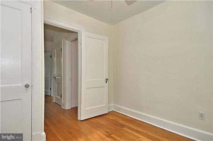 10 Sunnyside Road Silver Spring, MD 20910 - Photo 24 of 30 Bedroom 3
