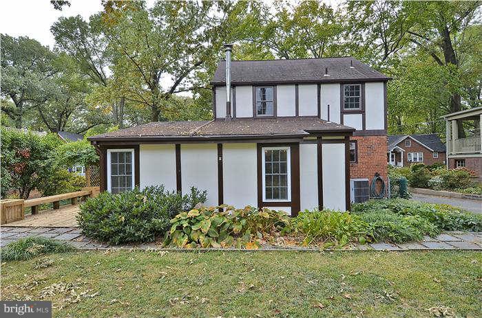 10 Sunnyside Road Silver Spring, MD 20910 - Photo 4 of 30 Exterior (Rear)