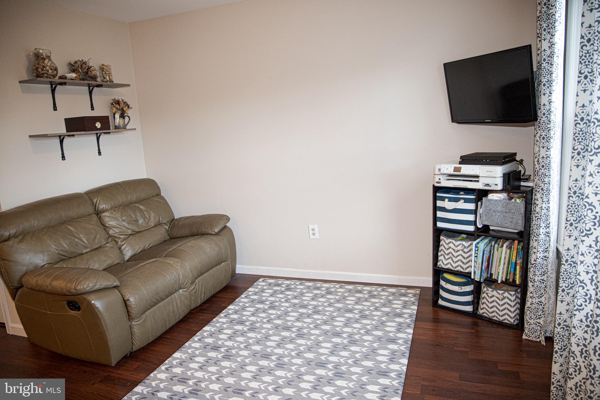 303 Whisper Court Burlington, NJ 08016 - Photo 13 of 34 Gallery Image 13