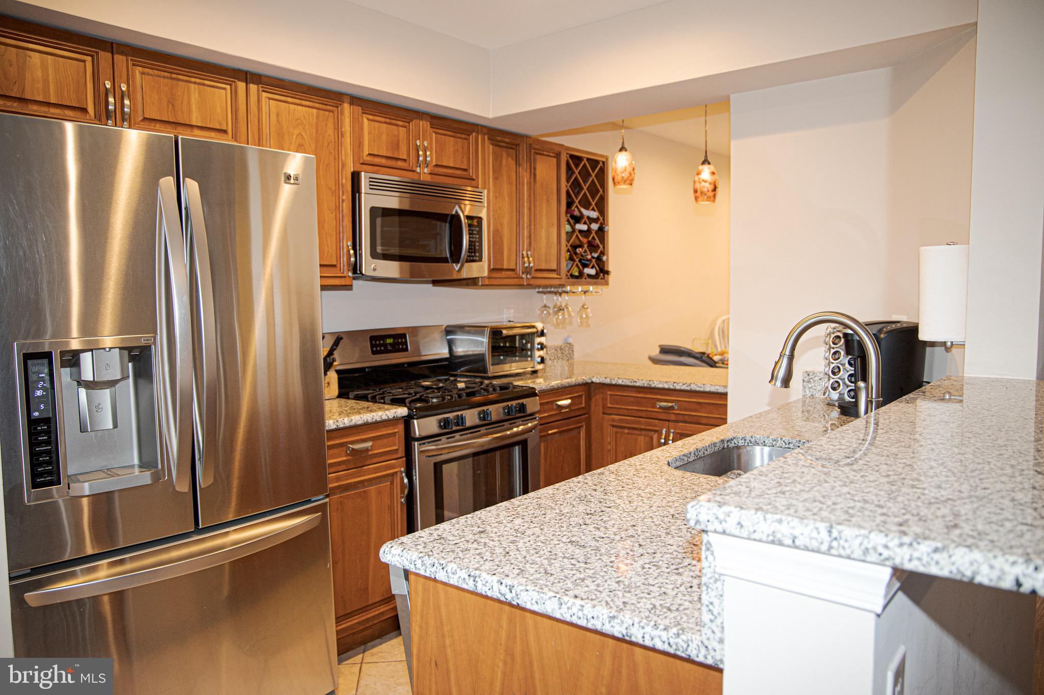 303 Whisper Court Burlington, NJ 08016 - Photo 15 of 34 Gallery Image 15