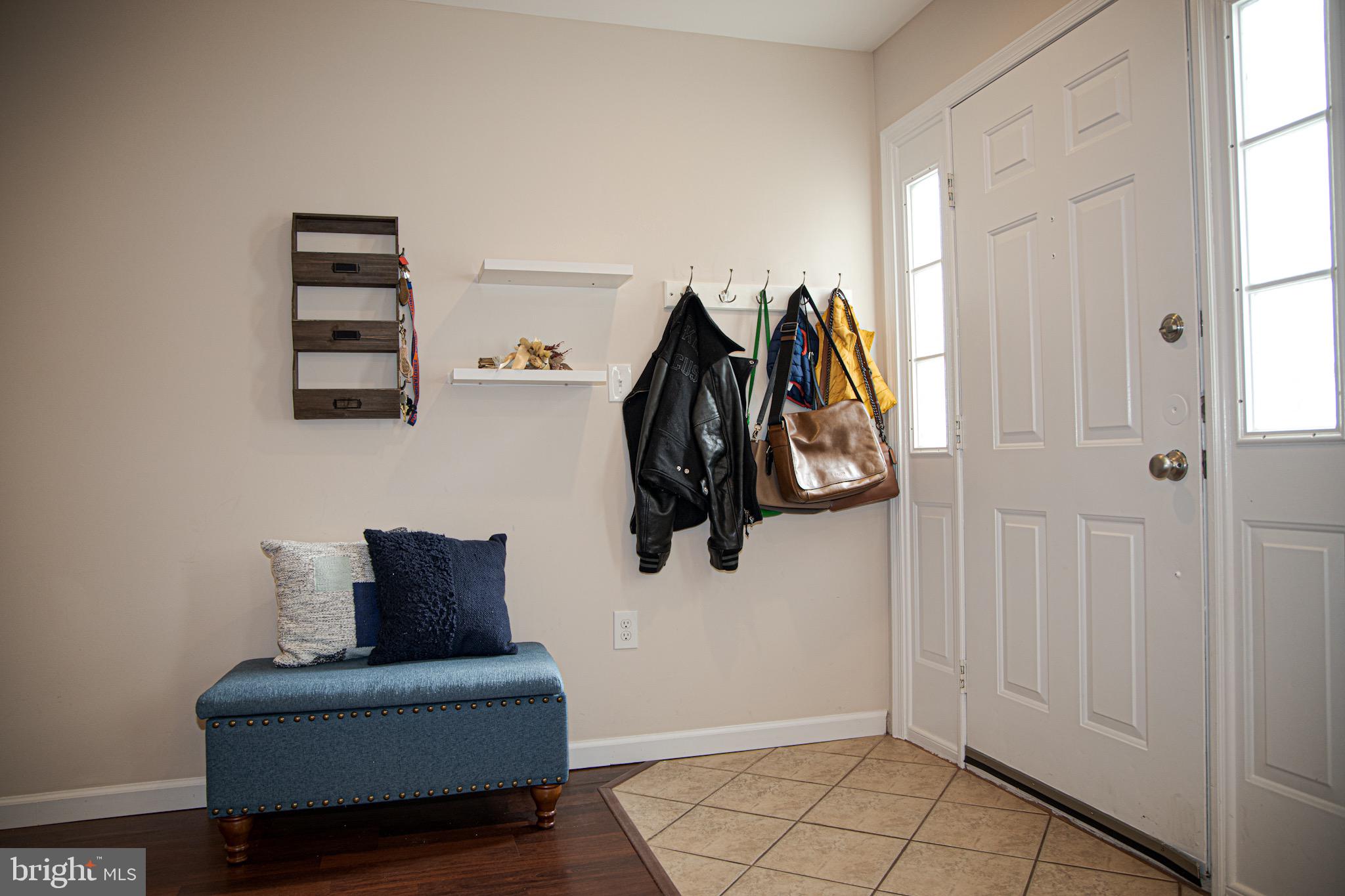 303 Whisper Court Burlington, NJ 08016 - Photo 3 of 34 Gallery Image 3