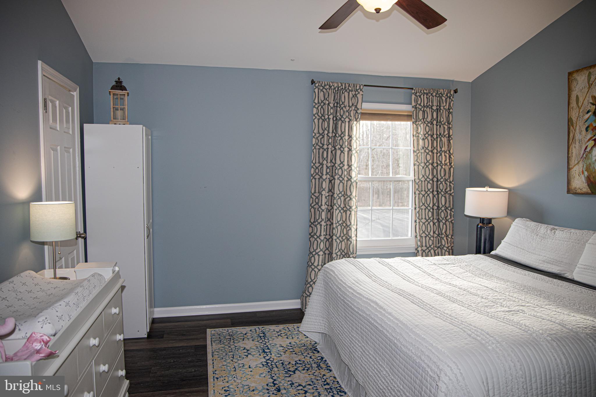 303 Whisper Court Burlington, NJ 08016 - Photo 23 of 34 Gallery Image 23