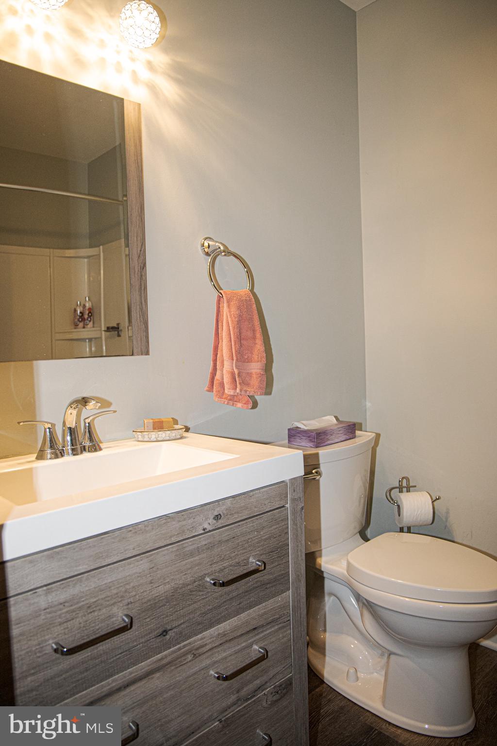 303 Whisper Court Burlington, NJ 08016 - Photo 29 of 34 Gallery Image 29