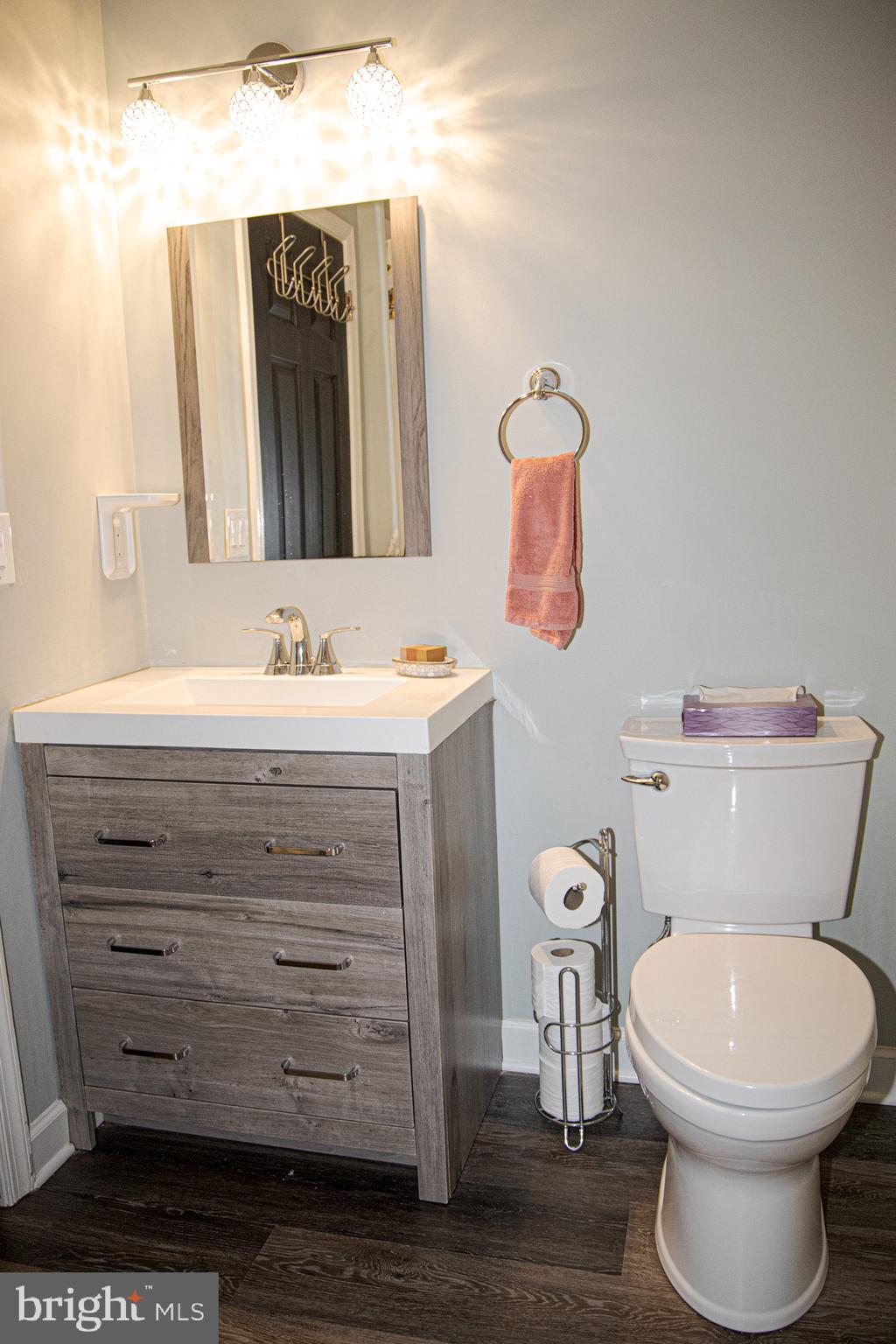 303 Whisper Court Burlington, NJ 08016 - Photo 30 of 34 Gallery Image 30