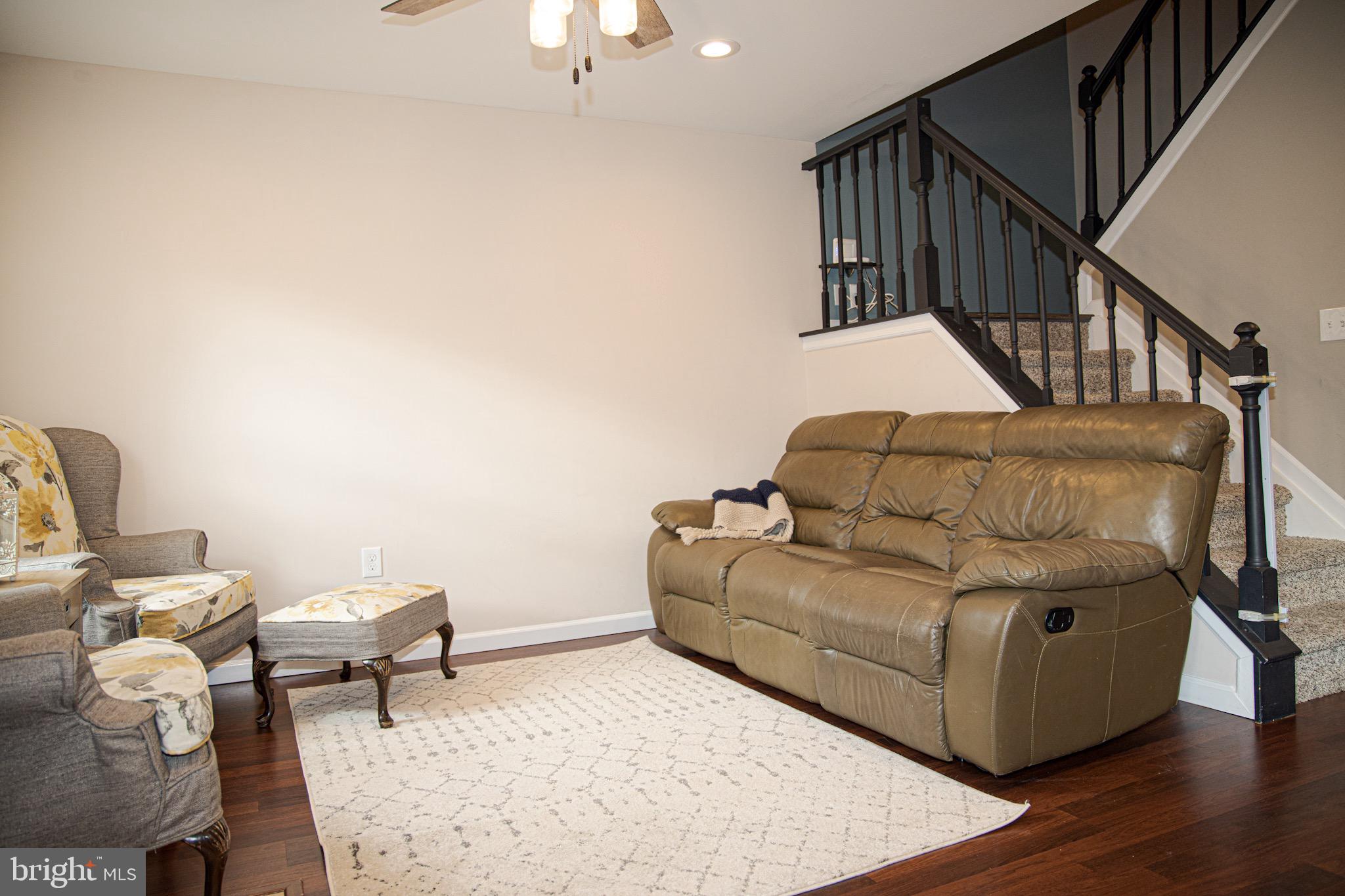 303 Whisper Court Burlington, NJ 08016 - Photo 6 of 34 Gallery Image 6
