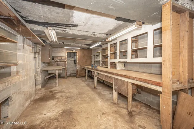 $985,000 | 416 Jackson Avenue, Ocean Springs, MS 39564