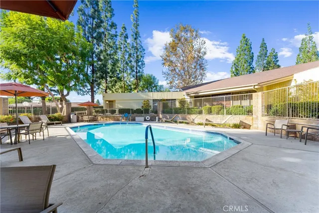 $399,000 | 2544 Park Lake, Santa Ana, CA 92705