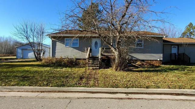 $89,900 | 251 Lakin Avenue Southwest, Kelliher, MN 56650