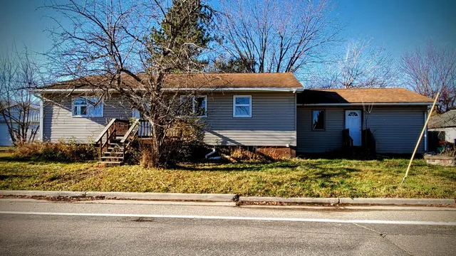 $89,900 | 251 Lakin Avenue Southwest, Kelliher, MN 56650