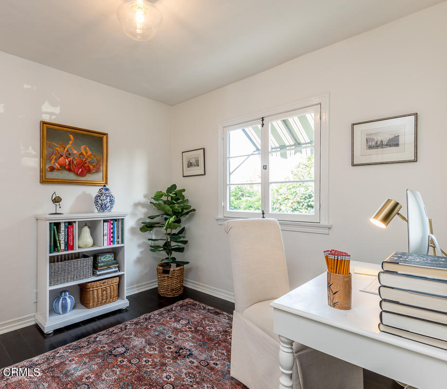2420 Catherine Road Altadena, CA 91001 - Photo 22 of 43 a room with furniture and a window