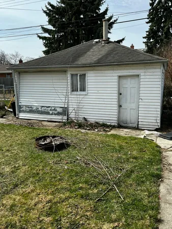 $154,900 | 1810 Lindbergh Street, Wyandotte, MI 48192