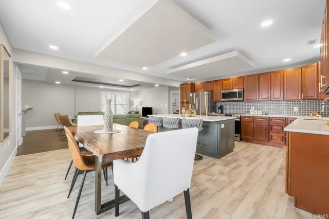 $494,900 | 520 Lavina Street, Unit 201, Fort Wayne, IN 46802