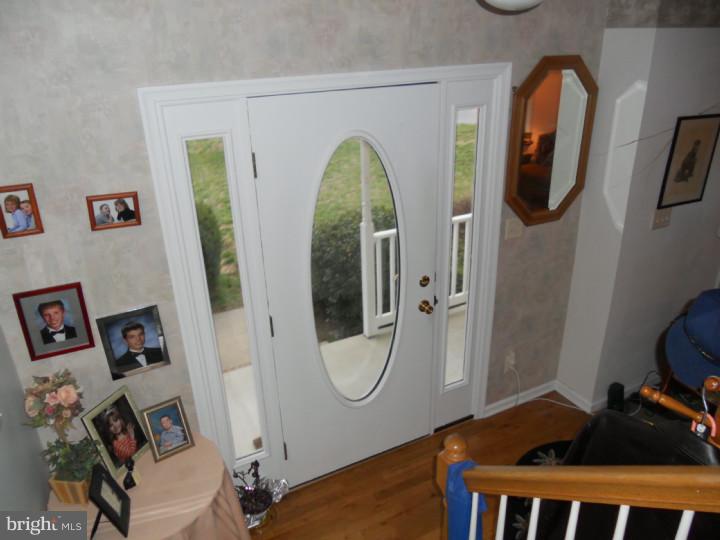119 Quaker Hill Road Magnolia, DE 19962 - Photo 4 of 21 Foyer