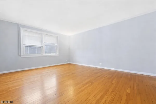 $2,300 | 343 Bloomfield Avenue, Unit 8, Verona, NJ 07044