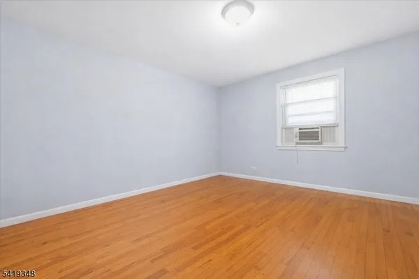 $2,300 | 343 Bloomfield Avenue, Unit 8, Verona, NJ 07044