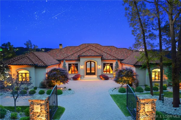 $8,954,000 | 33 Vista Court, Sunrise Beach, MO 65079