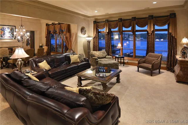 $8,954,000 | 33 Vista Court, Sunrise Beach, MO 65079