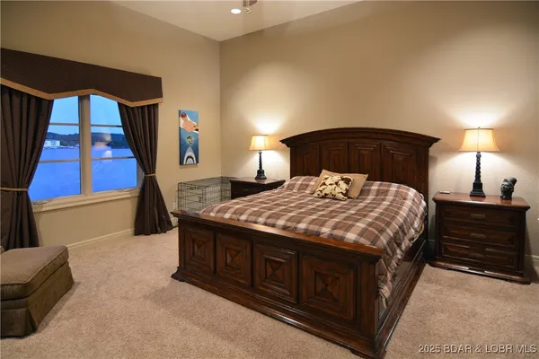 $8,954,000 | 33 Vista Court, Sunrise Beach, MO 65079