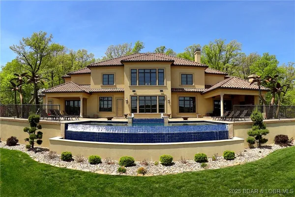 $8,954,000 | 33 Vista Court, Sunrise Beach, MO 65079