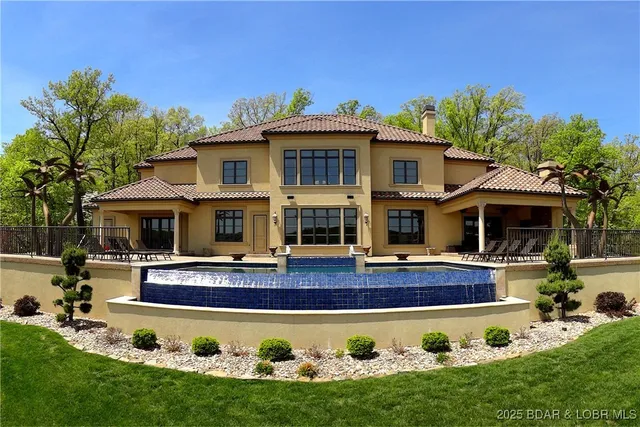 $8,954,000 | 33 Vista Court, Sunrise Beach, MO 65079