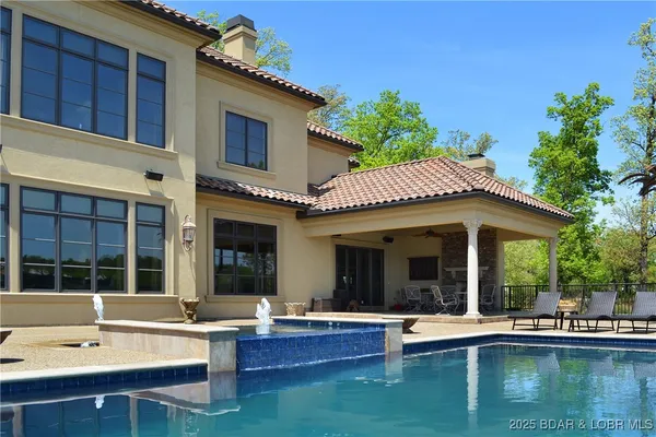 $8,954,000 | 33 Vista Court, Sunrise Beach, MO 65079