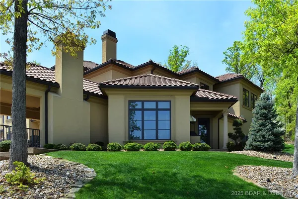 $8,954,000 | 33 Vista Court, Sunrise Beach, MO 65079