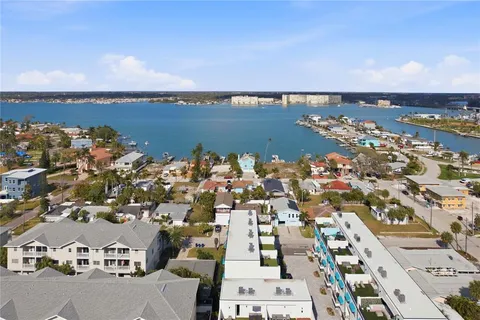 $569,000 | 15424 2nd Street East, Madeira Beach, FL 33708