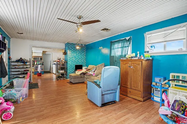 $146,900 | 318 Goshen Avenue, Elkhart, IN 46516