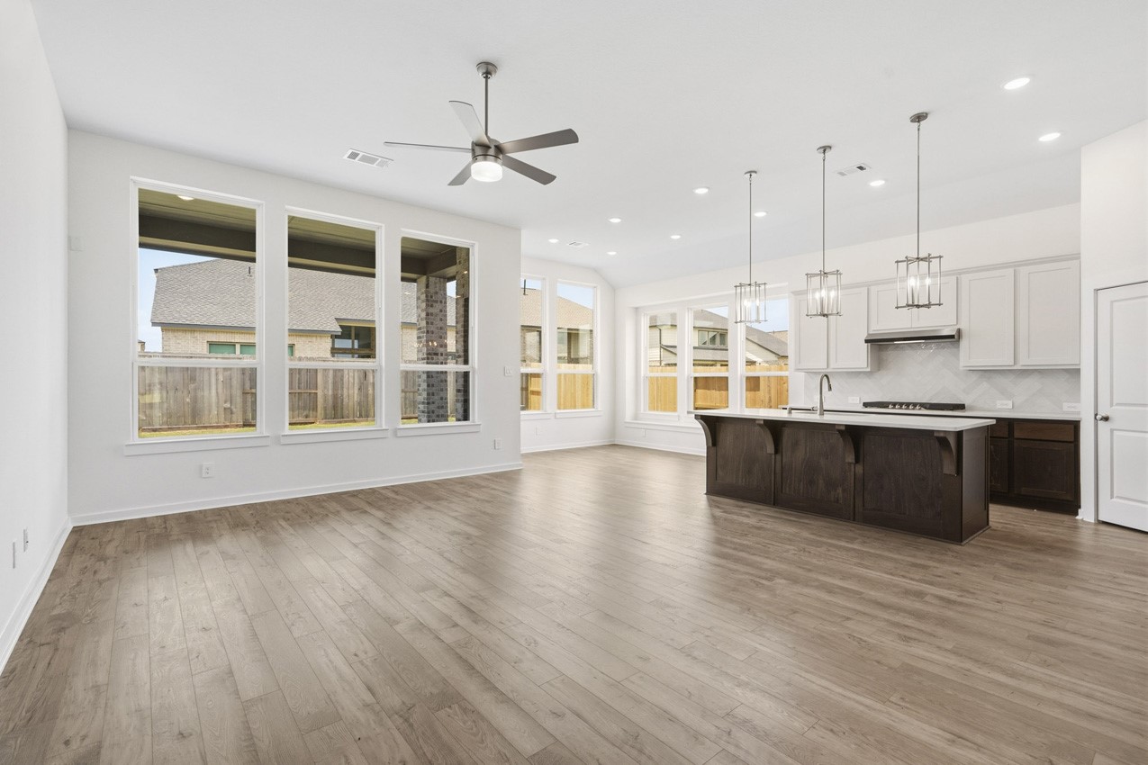 2802 Peach Vly Road Fulshear, TX 77423 - Photo 8 of 23 Family Room