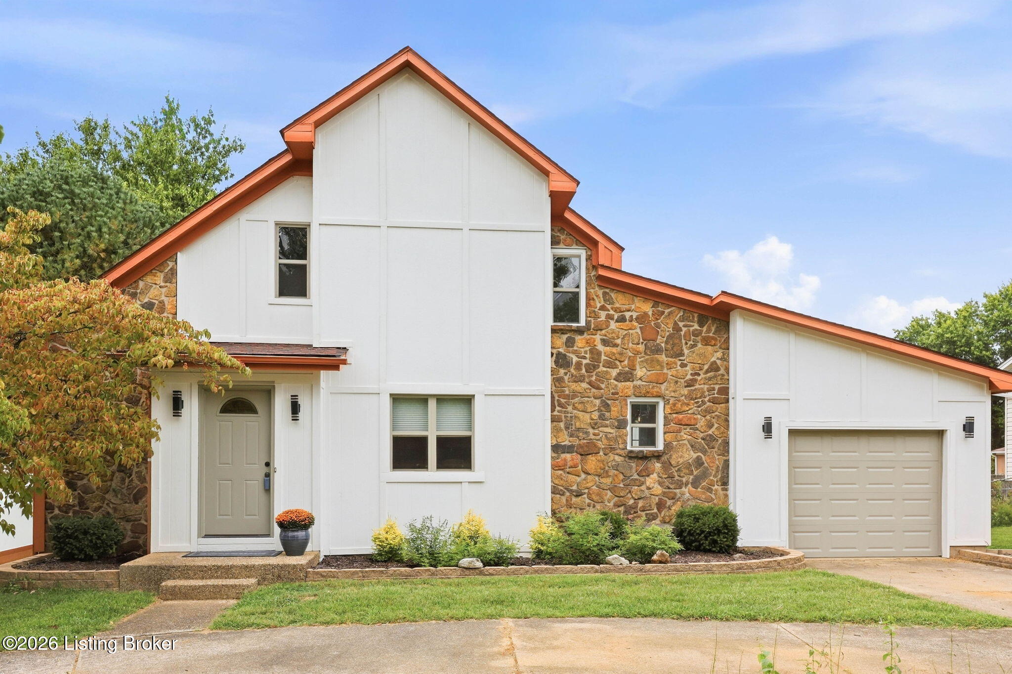 8909 Gutenberg Road Louisville, KY 40299 - Photo 1 of 50 Welcome to 8909 Gutenberg Rd