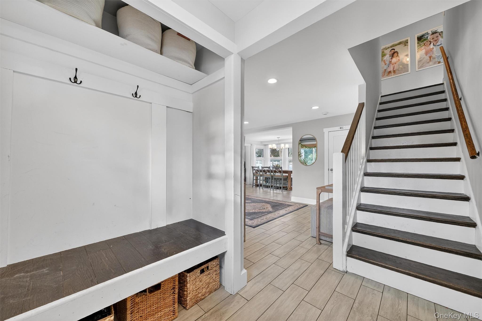 18 Lambert Lane New Rochelle, NY 10804 - Photo 4 of 47 Entry Mudroom