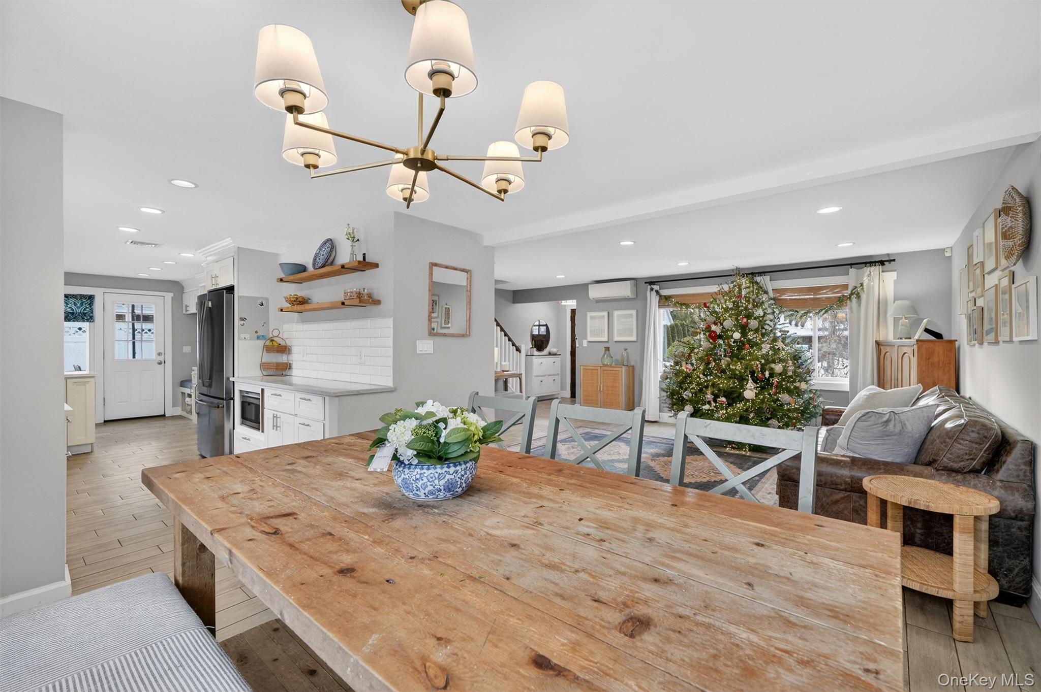 18 Lambert Lane New Rochelle, NY 10804 - Photo 10 of 47 Dining area