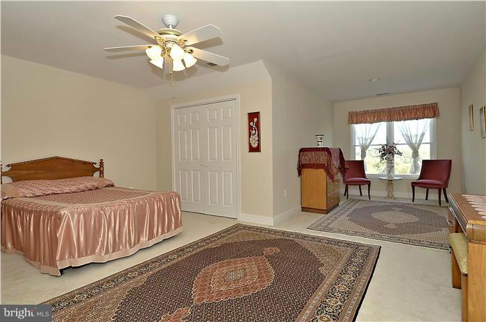 20607 Top Ridge Drive Boyds, MD 20841 - Photo 24 of 27 Bedroom