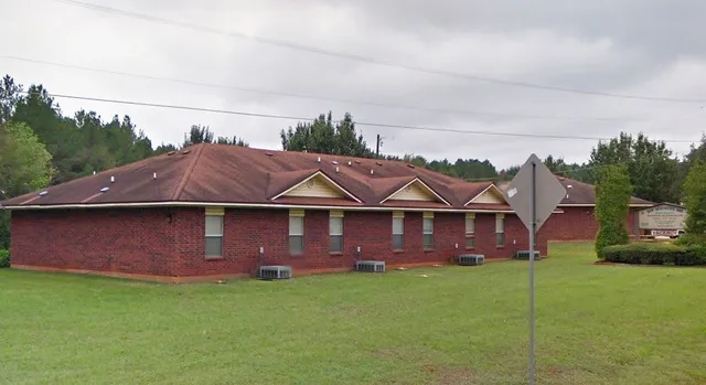 $628 | 1000 Desoto Drive, San Augustine, TX 75972