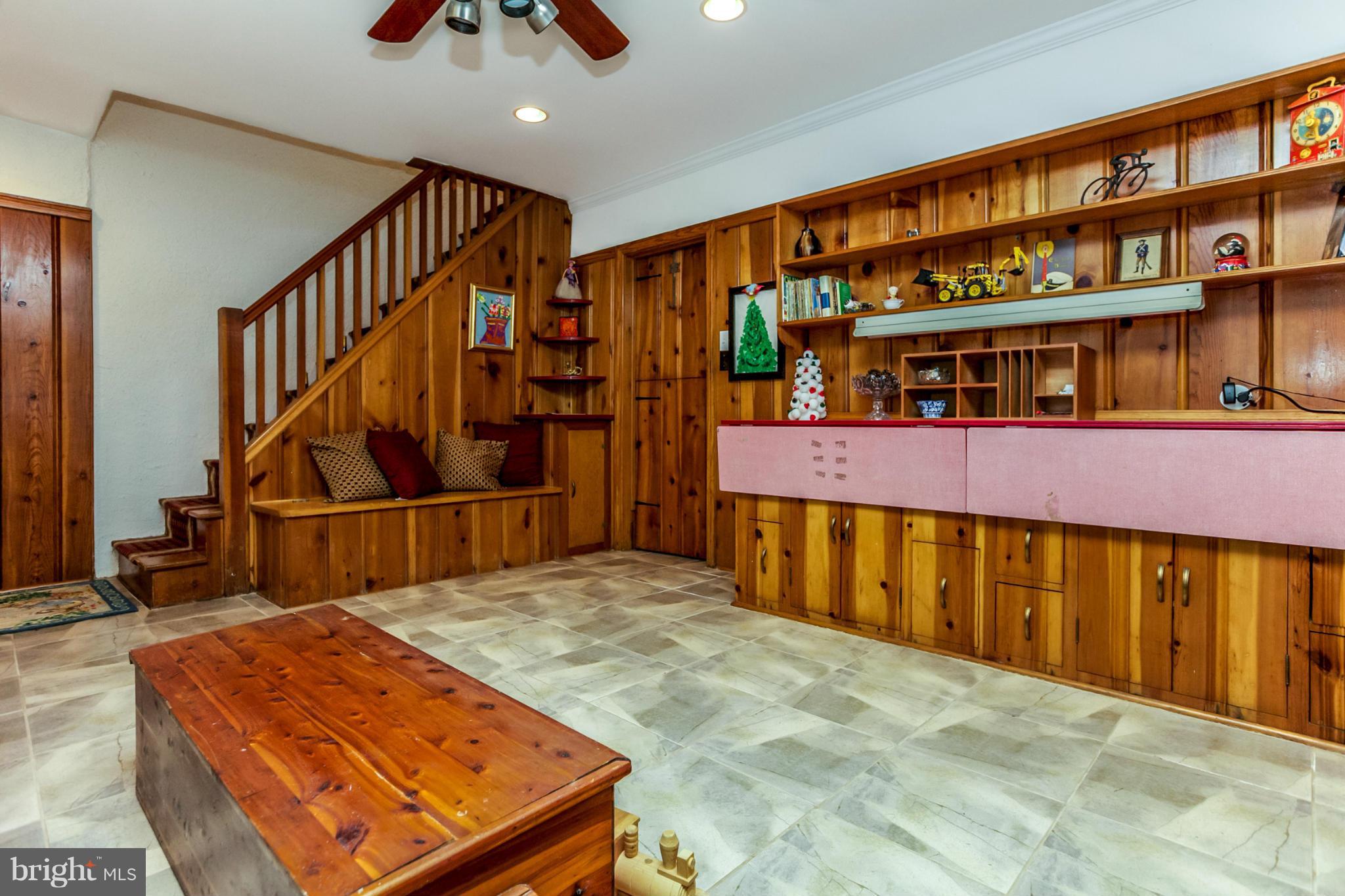 317 Dumbarton Road Baltimore, MD 21212 - Photo 14 of 30 Family Room