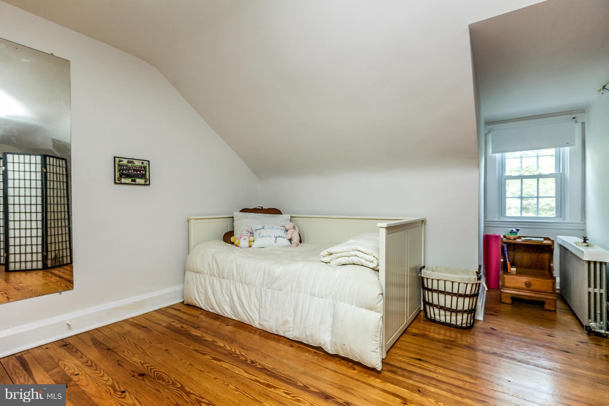 317 Dumbarton Road Baltimore, MD 21212 - Photo 23 of 30 Bedroom