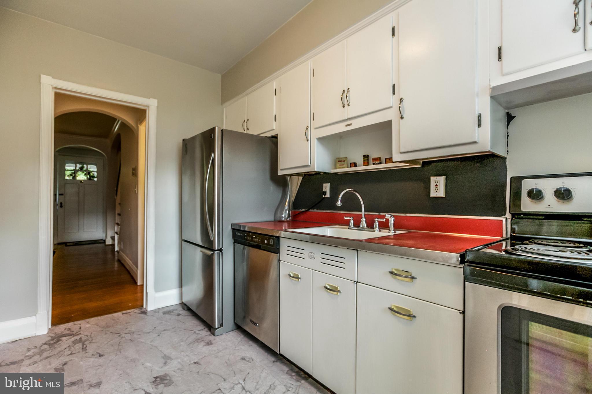 317 Dumbarton Road Baltimore, MD 21212 - Photo 10 of 30 Kitchen