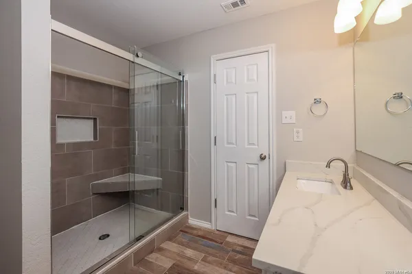 $1,880 | 814 Silverado Way, San Antonio, TX 78260