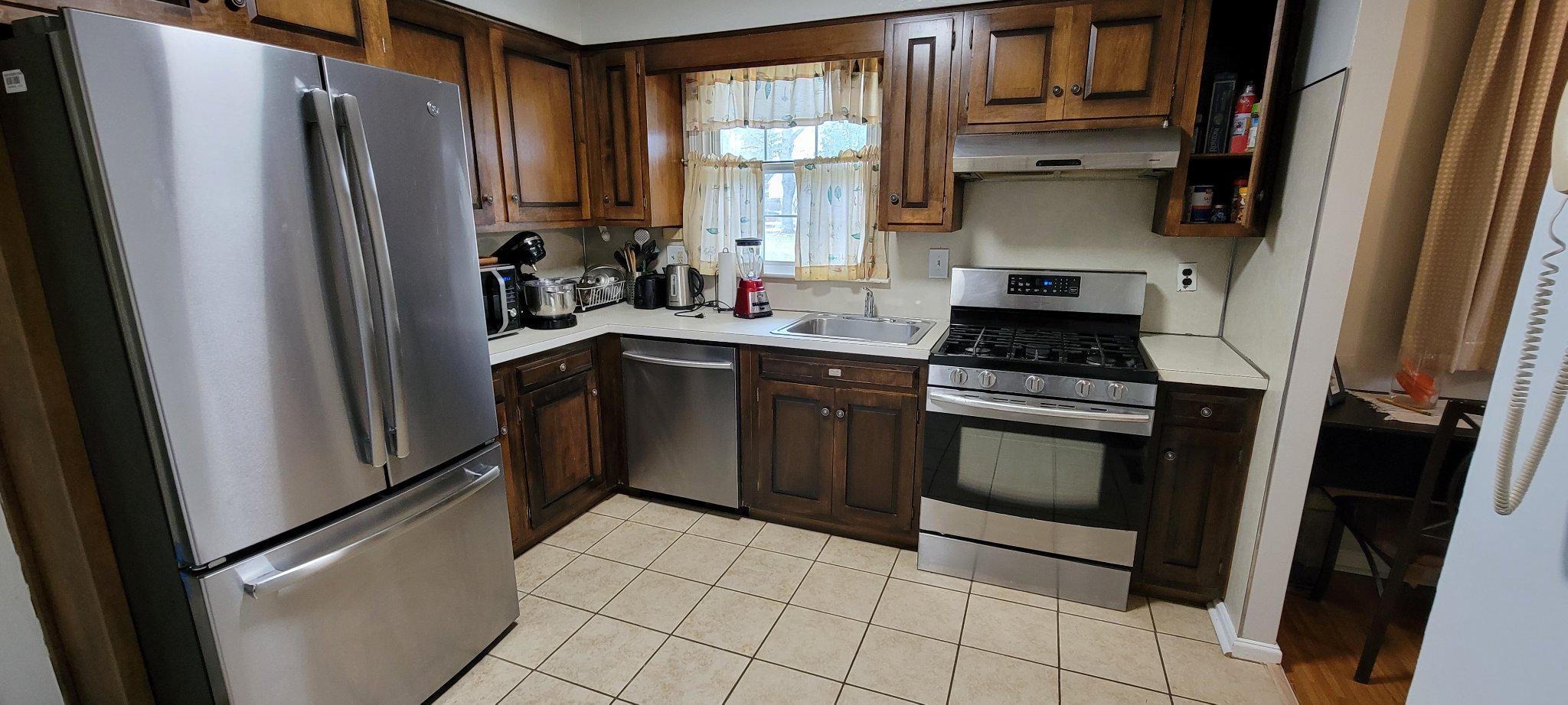 117 North Brookfield Road Cherry Hill, NJ 08034 - Photo 5 of 12 Kitchen / eat-in kitchen