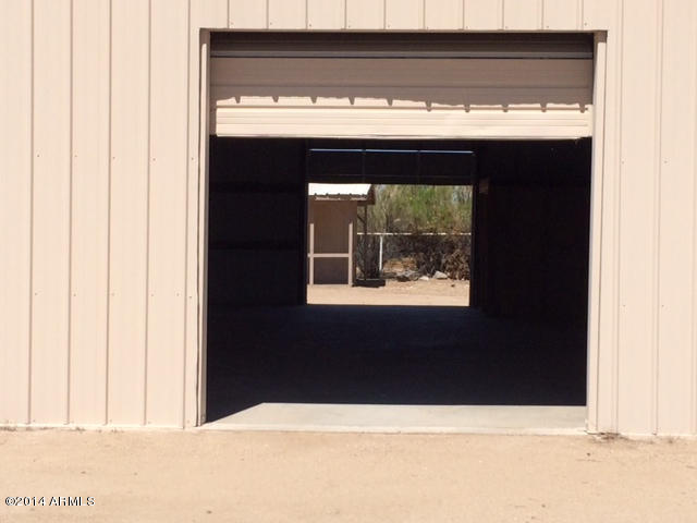 1108 East Maddock Road Phoenix, AZ 85086 - Photo 37 of 44 Drive Thru Work Shop / Garage