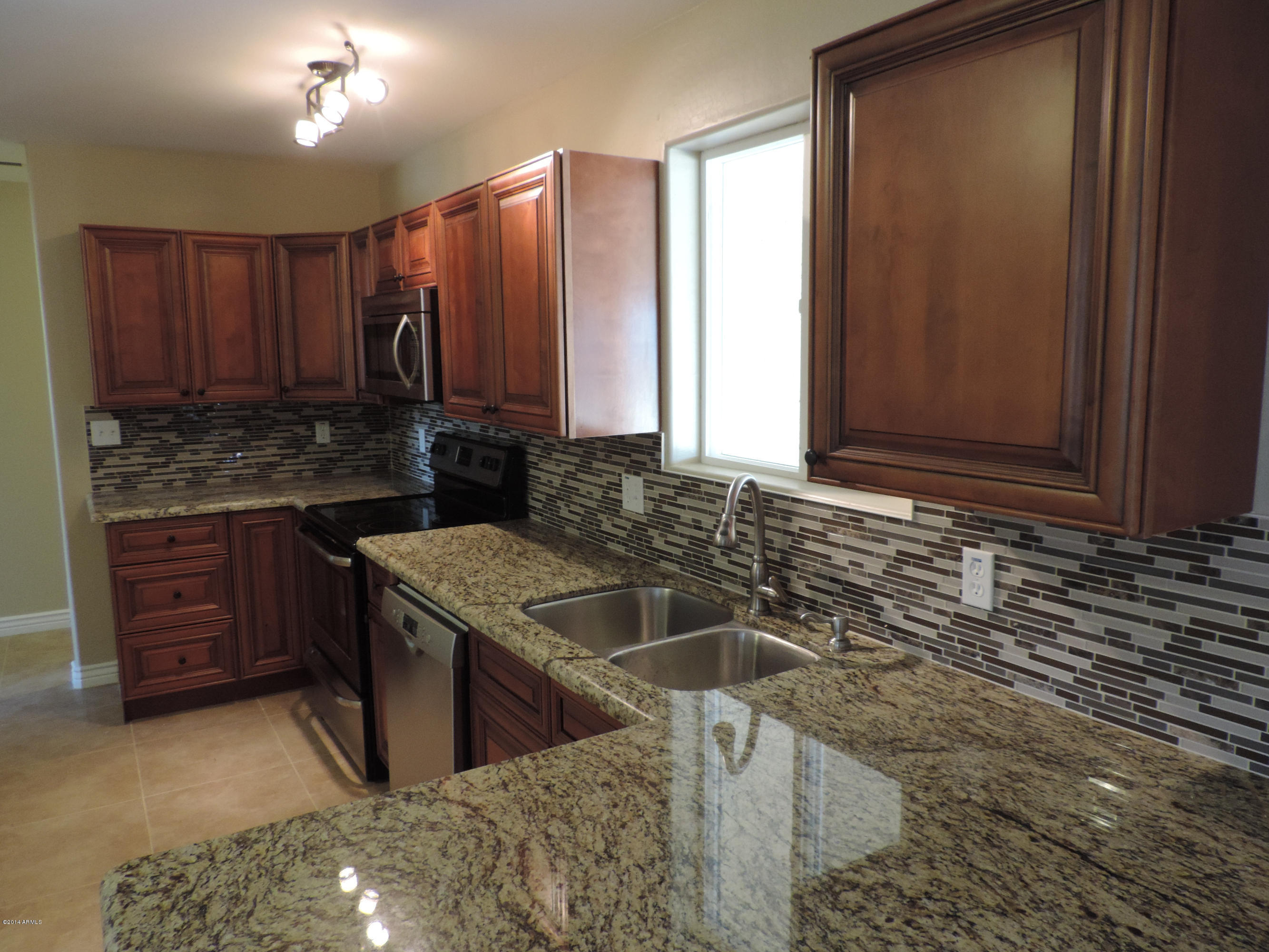 1108 East Maddock Road Phoenix, AZ 85086 - Photo 9 of 44 DSCN1419