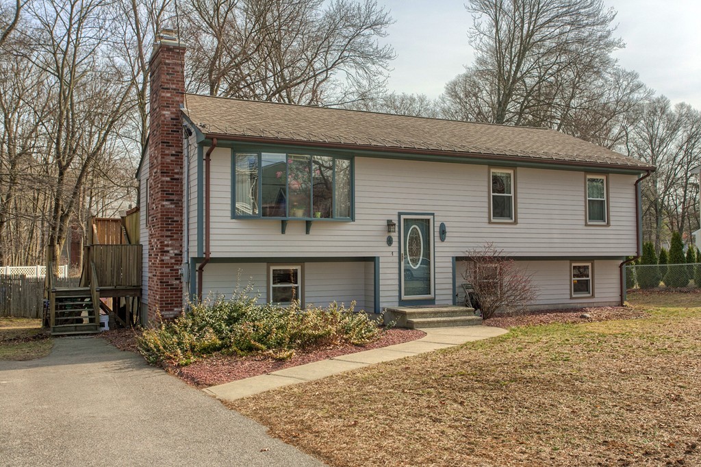 4 Evergreen Road Attleboro, MA 02703 - Photo 1 of 30 Gallery Image 1