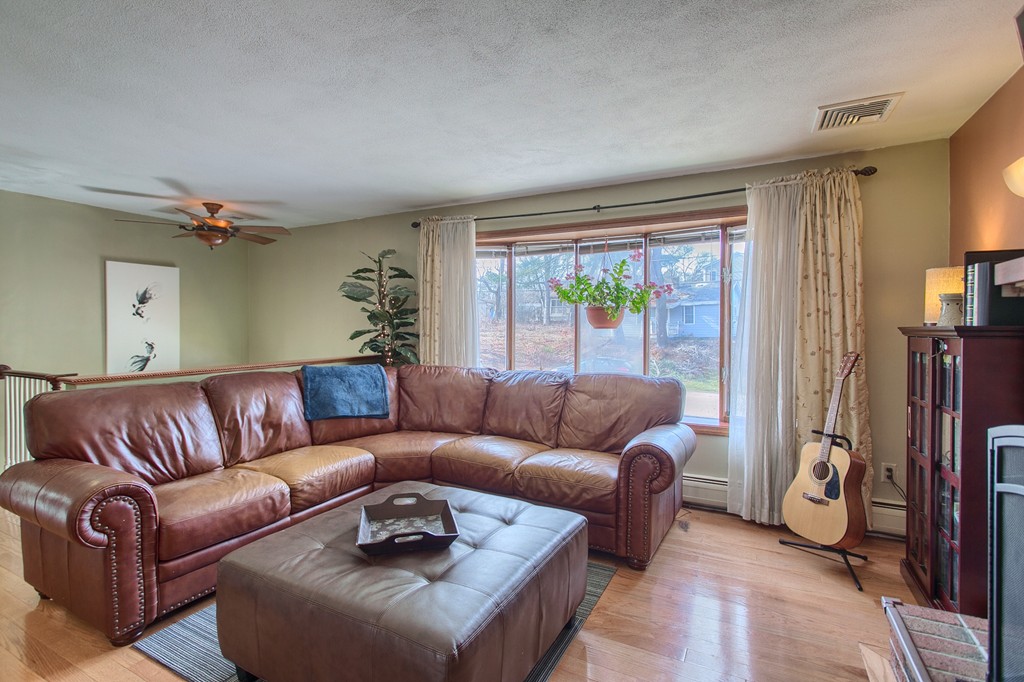 4 Evergreen Road Attleboro, MA 02703 - Photo 4 of 30 Gallery Image 4