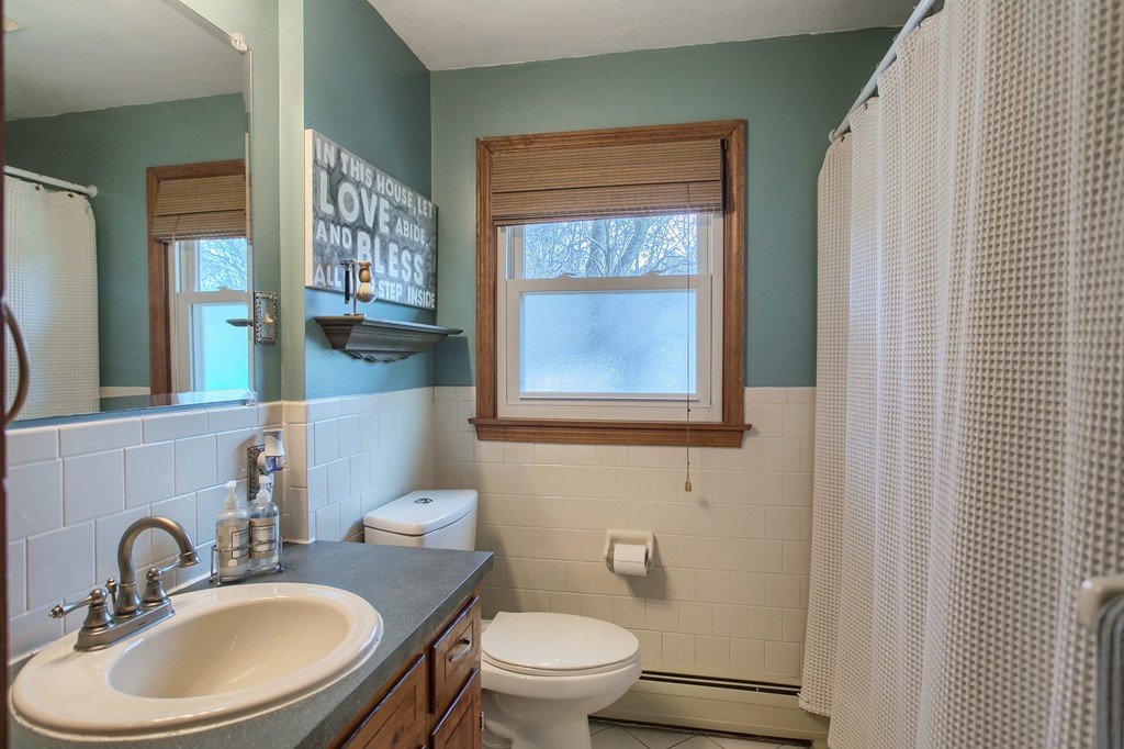 4 Evergreen Road Attleboro, MA 02703 - Photo 7 of 30 Gallery Image 7