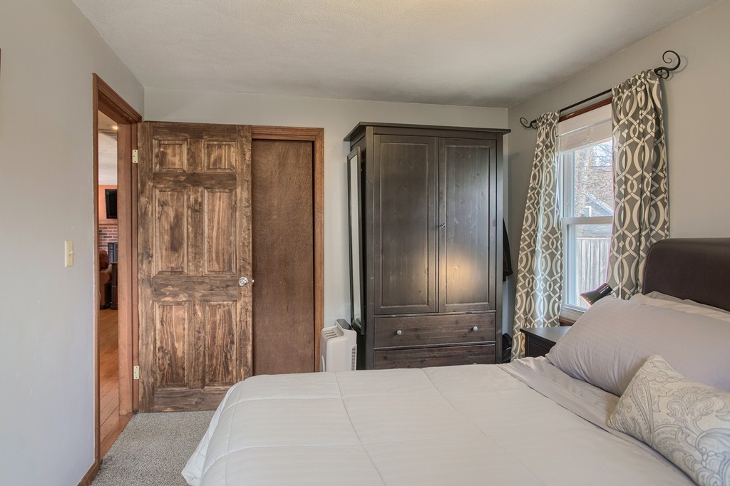 4 Evergreen Road Attleboro, MA 02703 - Photo 9 of 30 Gallery Image 9