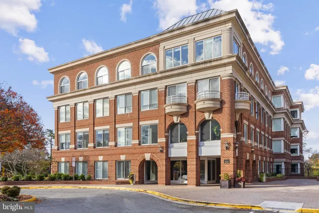 $1,599,900 | 625 Slaters Lane, Unit 402, Alexandria, VA 22314