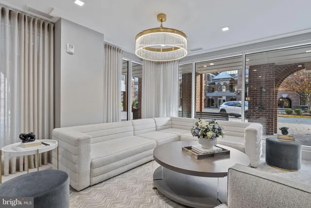 a street sign of a large building