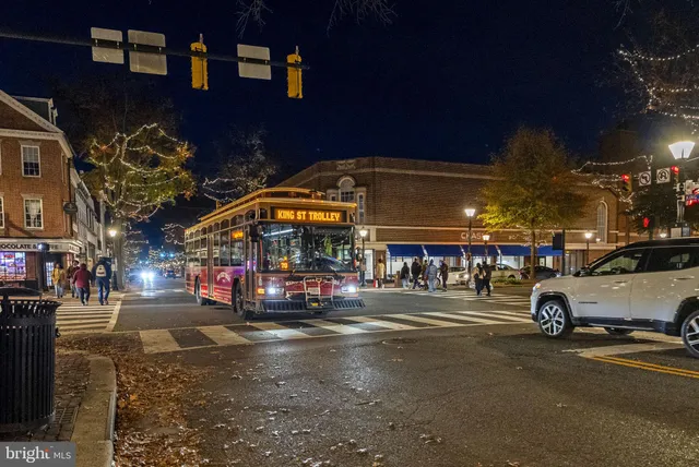 $1,599,900 | 625 Slaters Lane, Unit 402, Alexandria, VA 22314