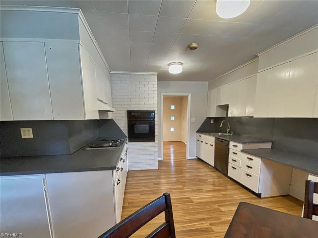 2303 Gordon Road High Point, NC 27265 - Photo 11 of 29 Gallery Image 11